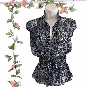 Leopard Print Grey and Blue Cinched Wist Top Size Small